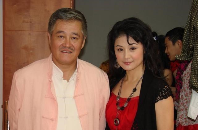 中年女同学的自救|又一知名演员去世，小沈阳发文哀悼，赵本山女儿的做法令人敬佩！