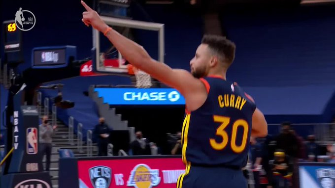 斯蒂芬·库里|败人品！领先19分时热火官推羞辱勇士后遭逆转，科尔赛后用库里回击！