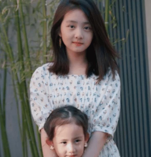 孙莉|孙莉小女儿唱英文歌,发音标准表情超可爱,她简直是人生赢家