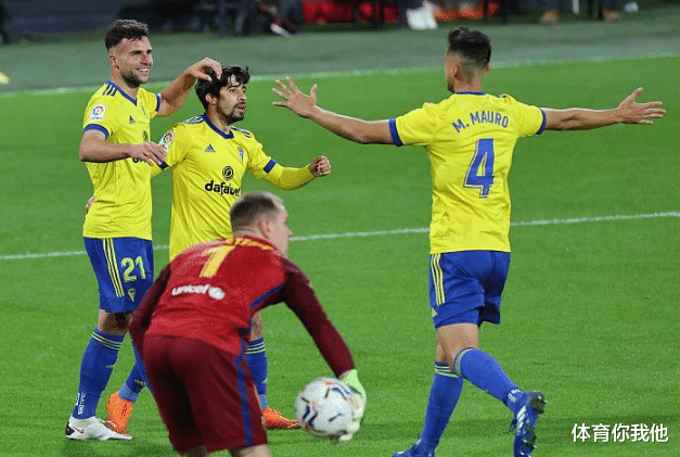 凱里·歐文|西甲懸念一夜歸來！今晚9點巴薩輸球=111年恥辱，概率：9%？