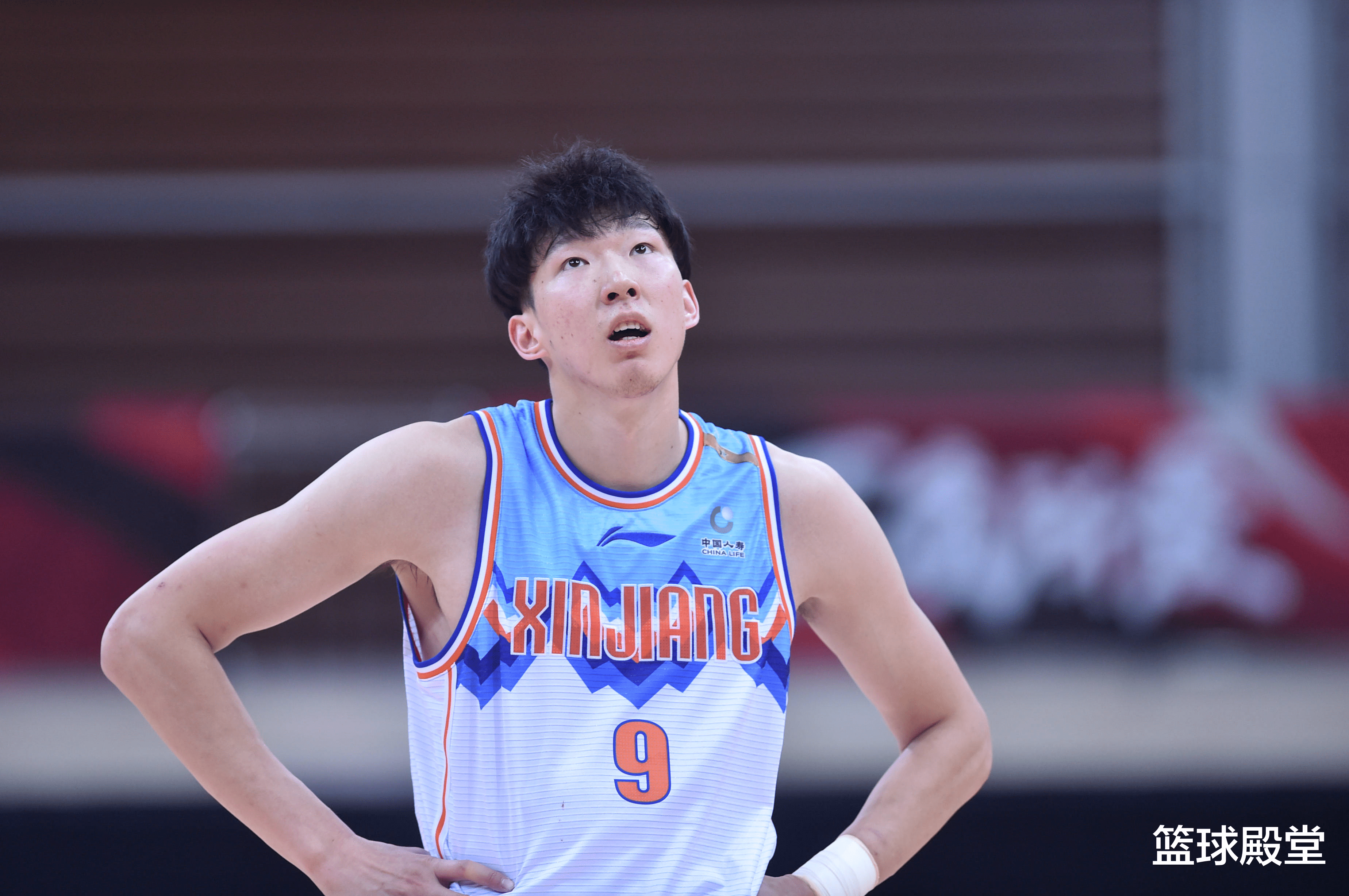 周琦|周琦正式摊牌！13个字回应为何离开辽宁，他真回不去了