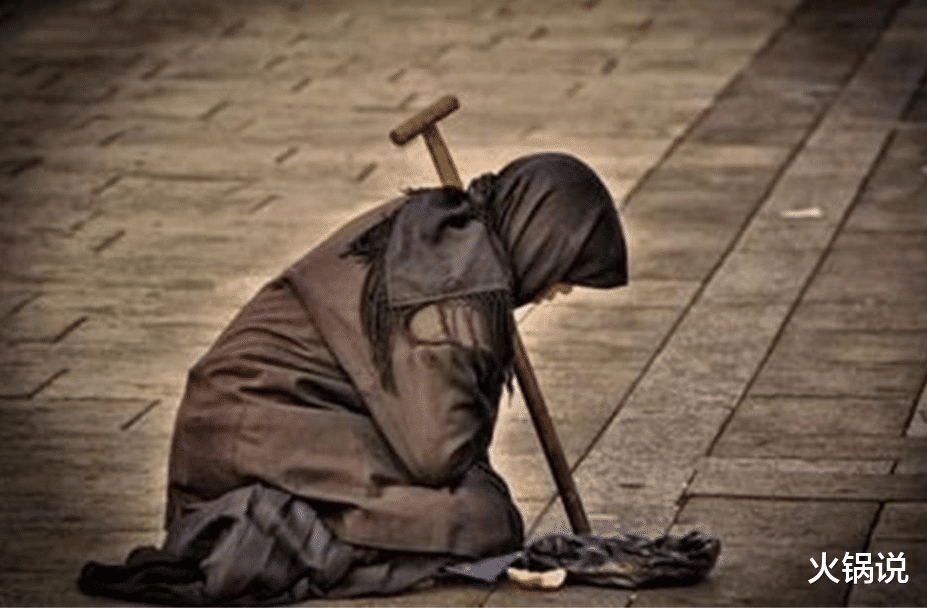 “雷打真孝子，财发狠心人”，为何孝子却要被雷劈？老话道尽现实