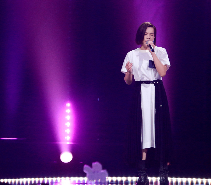 明星|综艺热播榜大洗牌！桃花坞仅第8，向往的生活第4，榜首是新综艺