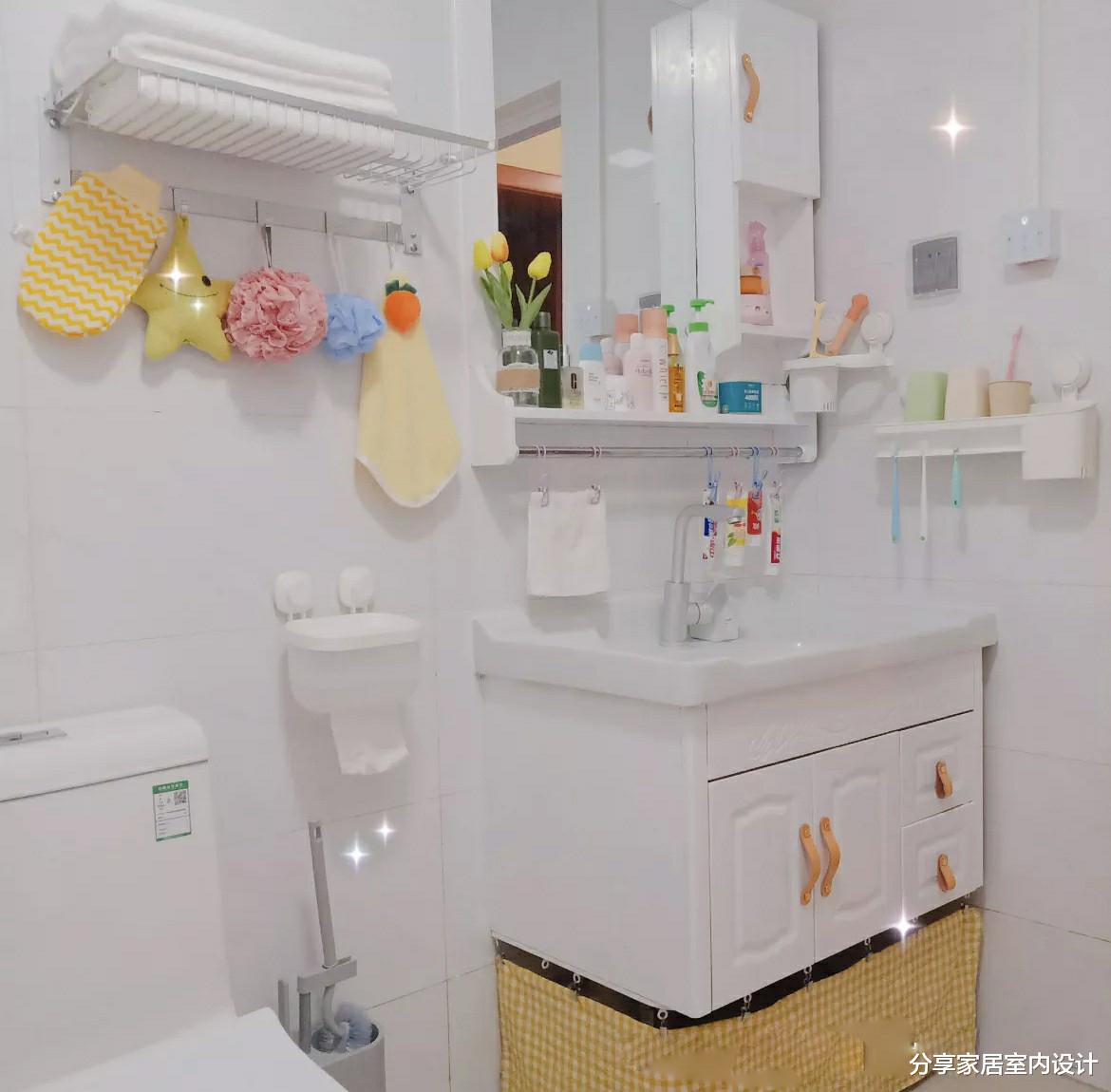 她家太会装修啦，不做吊顶不做电视墙，全屋耐看又温馨，令人羡慕