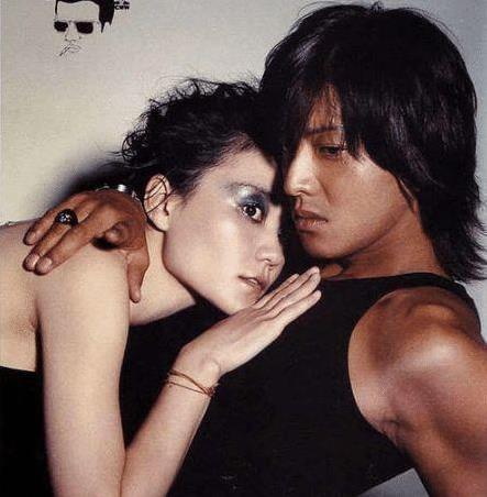 包贝尔|26年前得不到王菲，26年后就去撩她女儿！网友：通“吃”两代明星