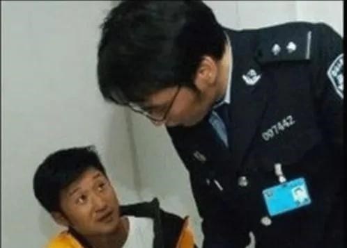 吴京|吴京酒后挪车被交警拦下，戴罪立功，便有了《流浪地球》经典语录