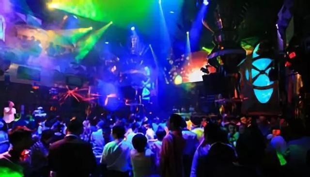 医生 利用温度计寻求刺激，29岁小伙没想到，竟然断在了里面