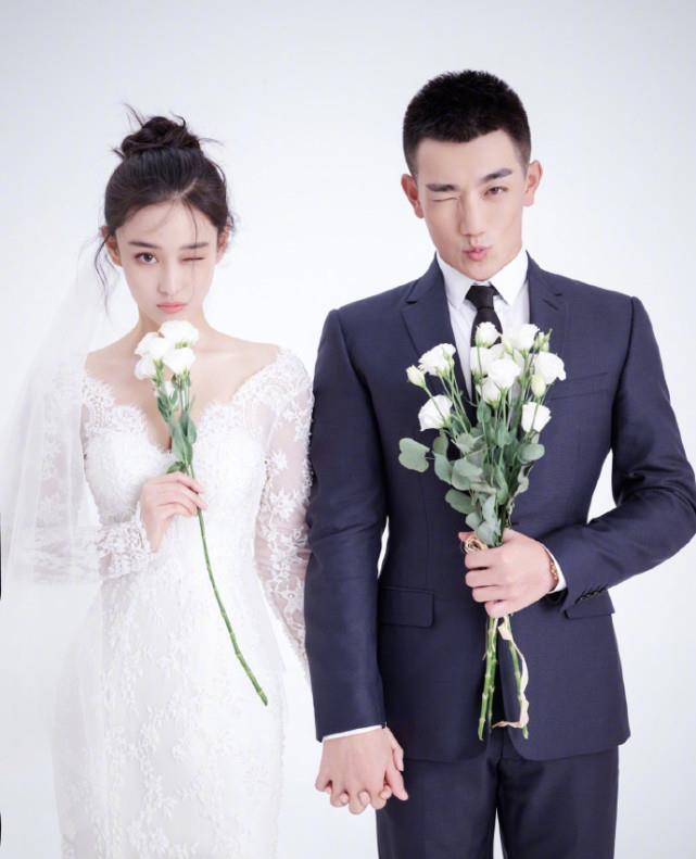 奶球妈咪聊|何捷低调撒糖，点赞与张馨予结婚亲吻的动态，两人结婚三年超恩爱