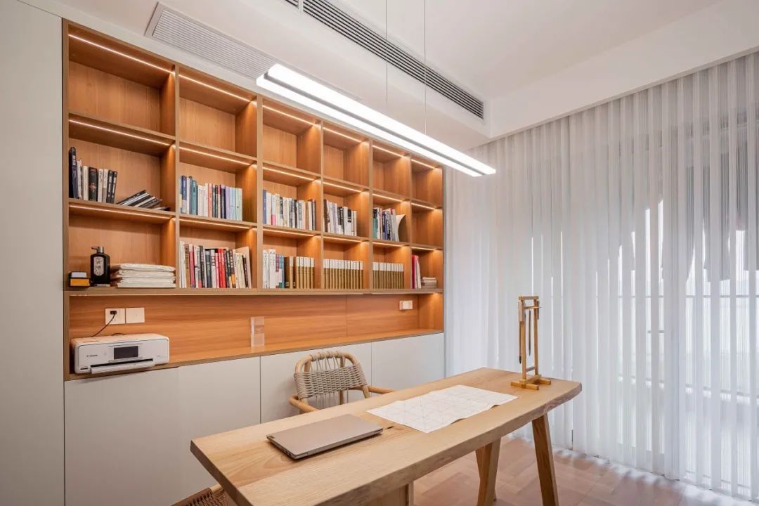 他拆三面墙，用木头装完177㎡的家，却被无数网友点赞