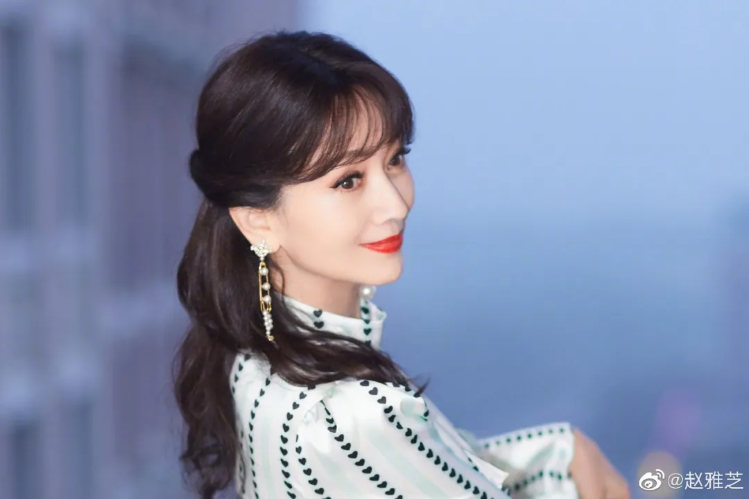 冻龄|还在叫她冻龄女神？生图太打脸了
