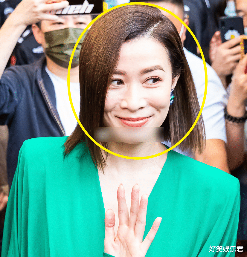 佘诗曼|贾乃亮火锅店开业，佘诗曼阿娇来助阵，无美颜下40岁状态引热议