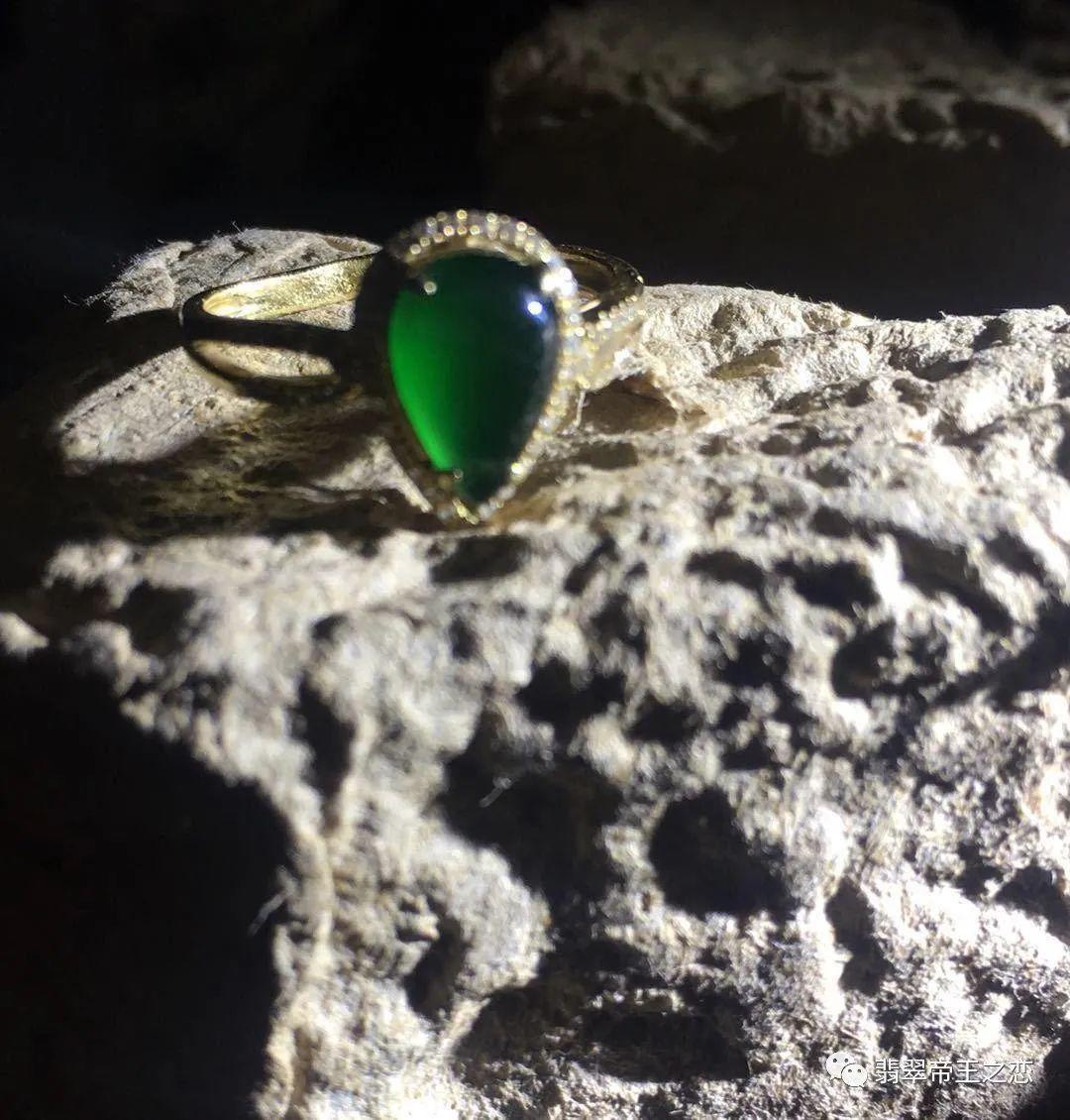 |玩玉石，不知道自己的是“活玉”还是“死玉”，是会倒大霉的！