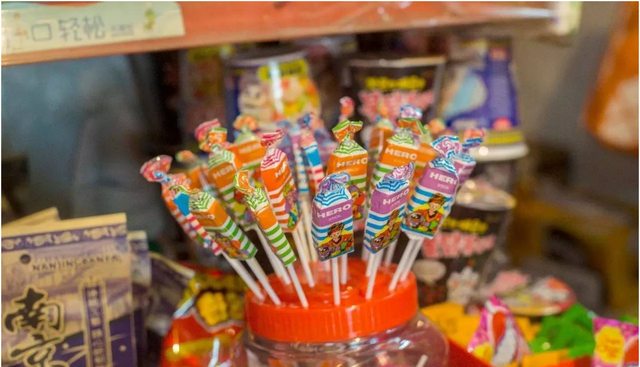 若珍|中小学里的超市、小卖部或将被取消？学生苦恼不已：快乐没有了