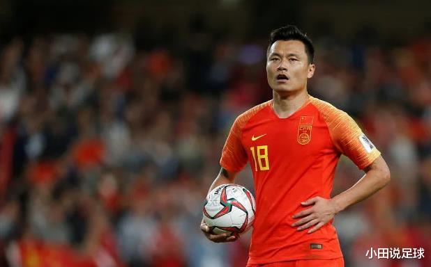 国足|国足开启换血模式：征召海港二将众望所归，35岁郜林仍可一战