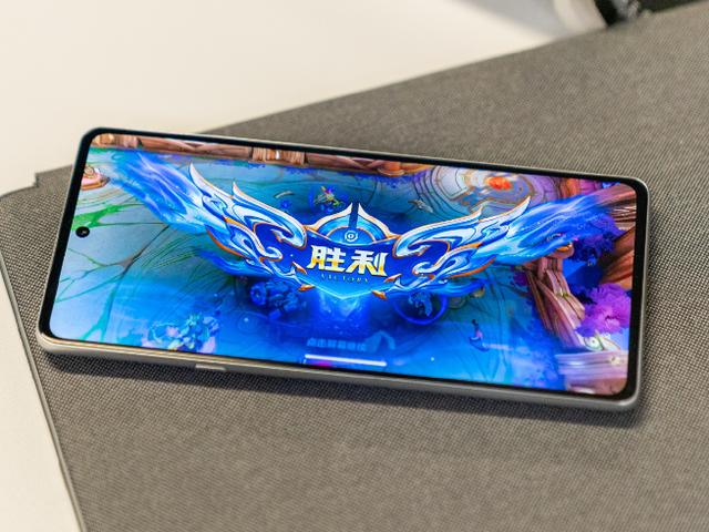 聯想|游戲手機也要爭驍龍8首發？聯想拯救者Y90電競手機對標紅魔7系列