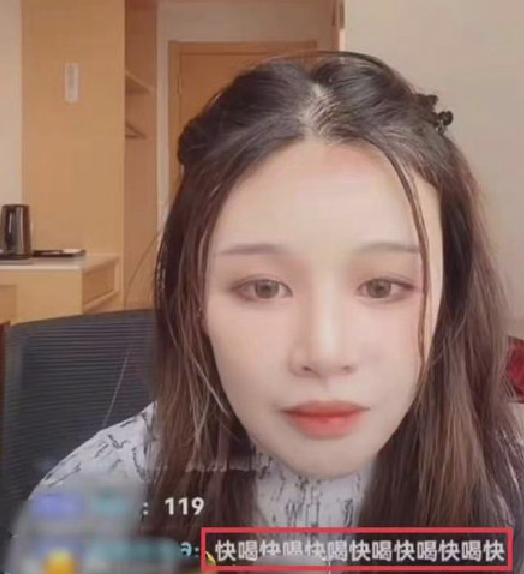 原稿 网红“罗小猫猫子”直播喝农药死了，网络喷子满意了？