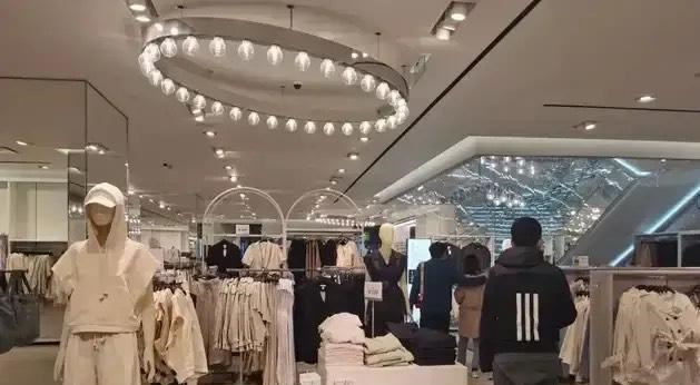 胖哥说说 千万警惕！抵制H&M事件中，别干出“亲者痛仇者快”的蠢事