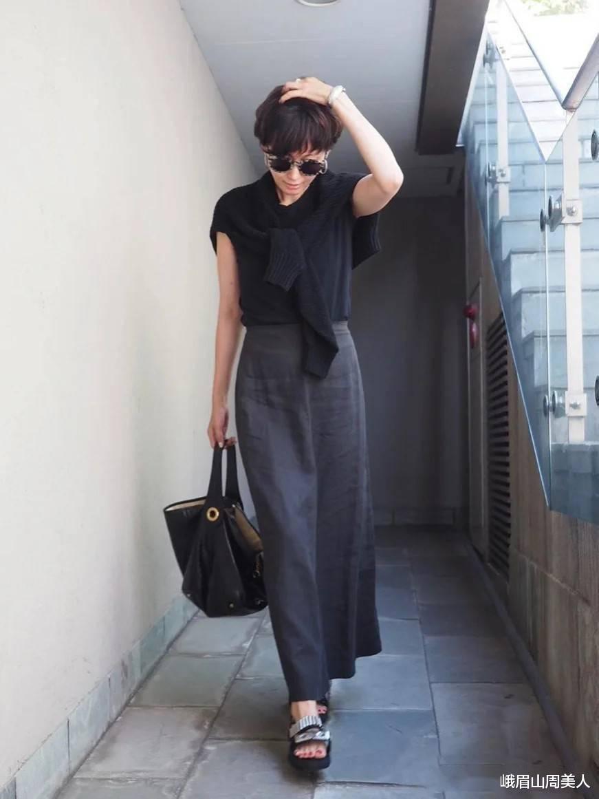 峨眉山周美人|奔五的女人，不要把自己打扮得很廉价，这3种搭配最好不要有