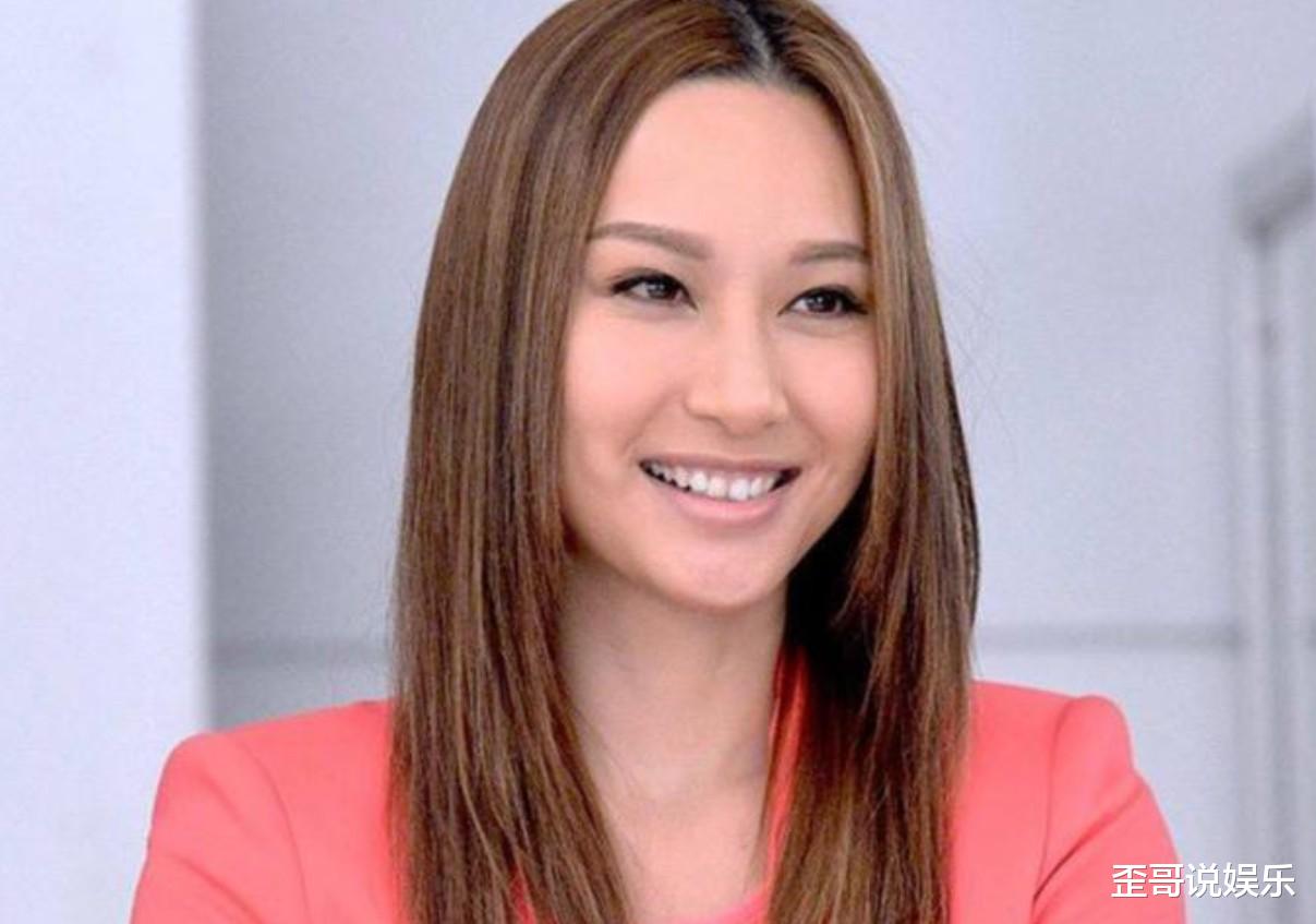 徐子珊|因吴卓羲转战内地，被王祖蓝耽误3年，为何卖房卖车逃离娱乐圈？