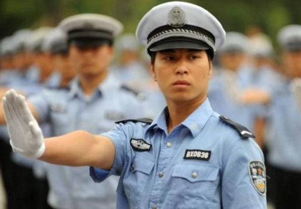 大树说教育|这一“铁饭碗”公开招聘1878人,年薪提高至15万,专科生也能报考