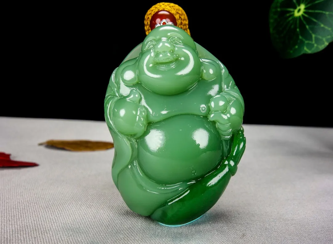 玉雕|和田玉市场大变天，大量店铺关门转让，最坏的时代真要来了吗？