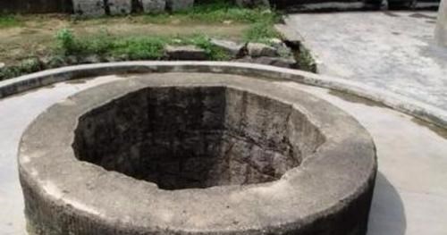 中年女同学的自救|慈禧逃亡时,将无数稀世珍宝投在故宫水井中,为何没人前去打捞