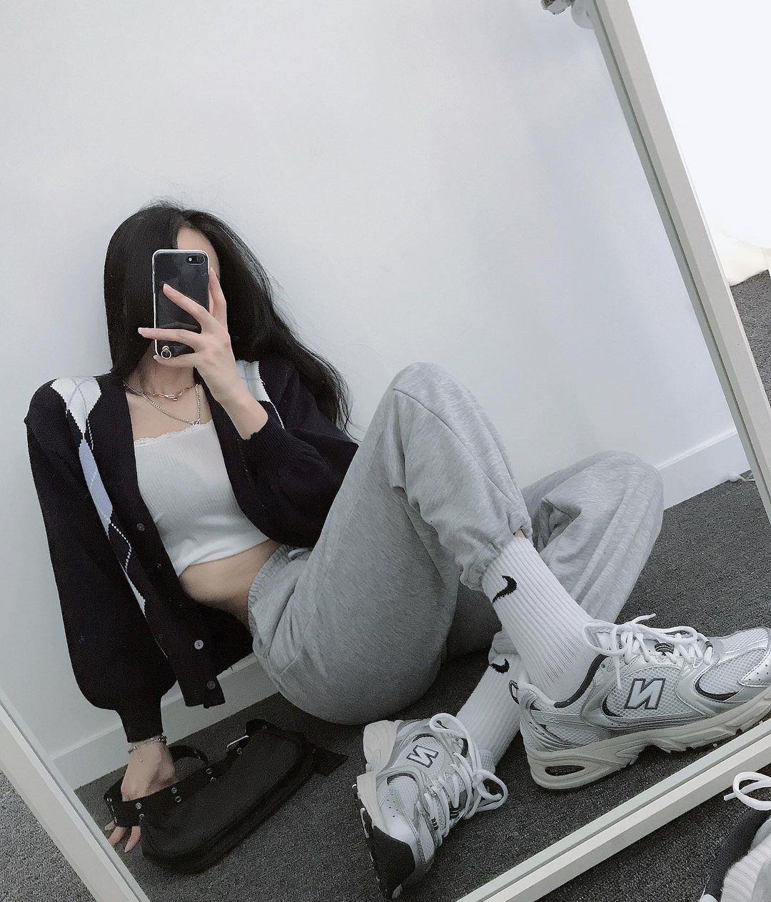 一个爱穿搭的小马甲|炎炎夏日少不了吊带背心的清凉，换些思路就能美到冒泡，超时髦