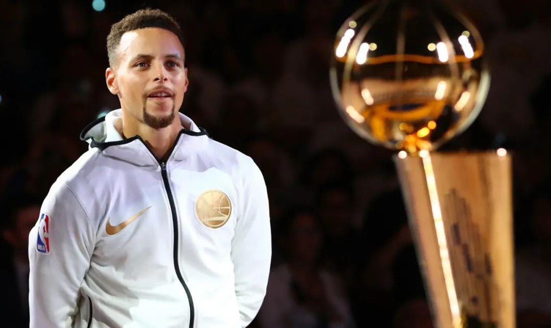 斯蒂芬·库里|一年6000万！历史最大合同！真香！