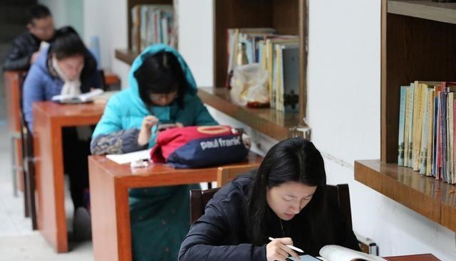 星叨叨 “新型啃老”出现了？很多父母被蒙在鼓里，还觉得子女很“优秀”