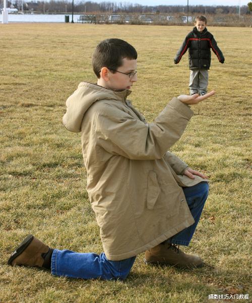错位|错位摄影不是简单的一前一后！5个拍照技巧让照片既有创意又有趣