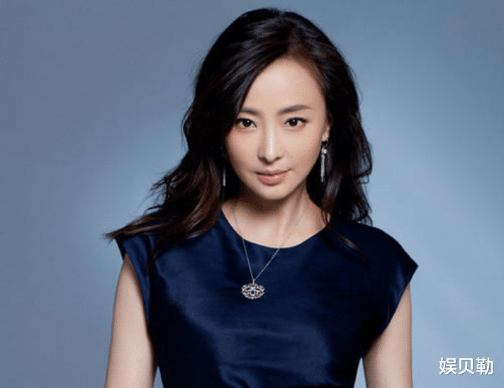 吴京|昔日童年女神，如今演妈妈上瘾，两次与胡一天成“母子”！