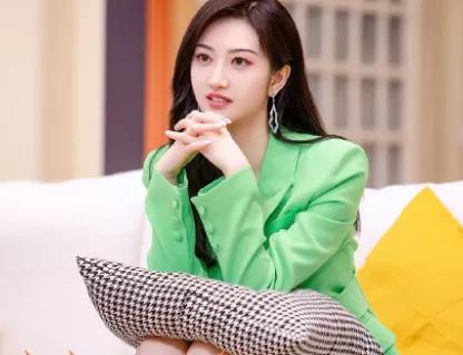 景甜|景甜，贾玲张小斐，袁姗姗，倪虹洁要求低？佛系男星谨防翻车？