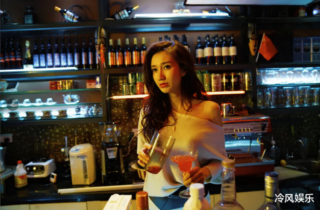 黄渤|与徐峥合作7年都没被捧红，黄渤用了10秒的镜头，让她意外走红