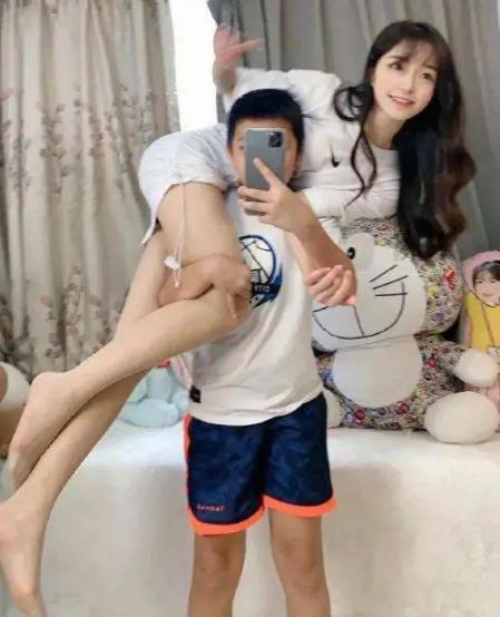 無名可取 “你我不相识，全靠你送礼”，女主播跟土豪线下见面，结果怎样了