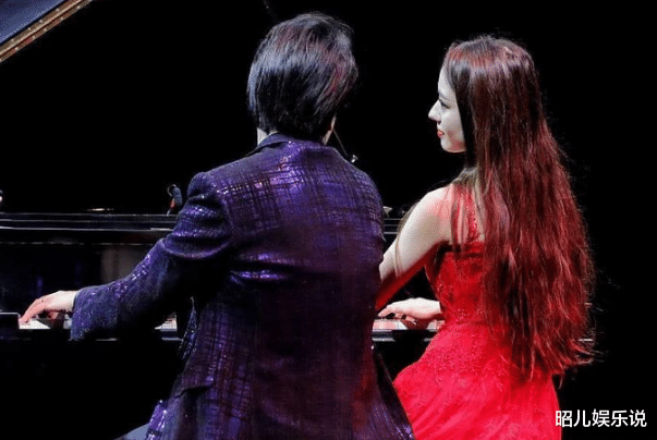 郑爽|曾经与郎朗同居四年，如今却没有人气，终究还是失败给了混血吉娜