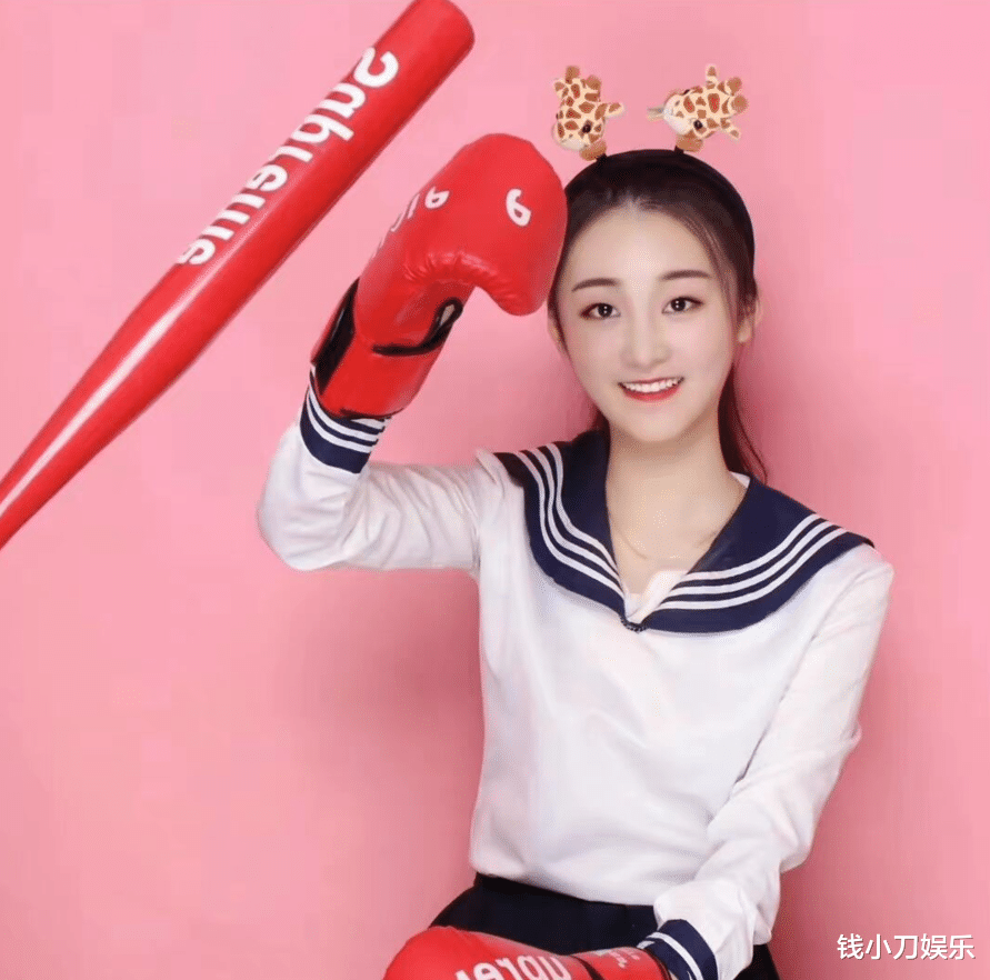 陈亚男|大衣哥与儿媳互曝黑料,陈亚男被质疑骗婚,网友:闹翻了?