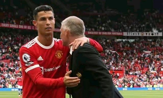 炄锌说 不忍直视!伊瓜因之后又一巨星要被C罗逼走,曼联重建或会受影响