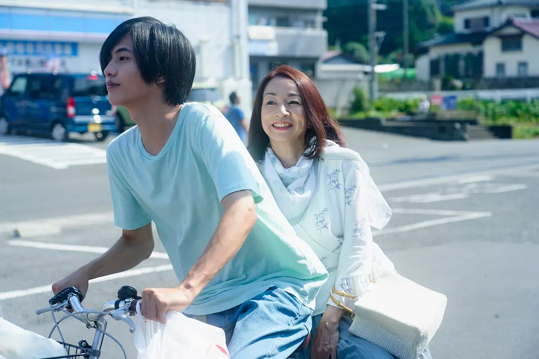 温碧霞|一男与六女的瞬息之爱,这深夜剧有点耐人寻味!