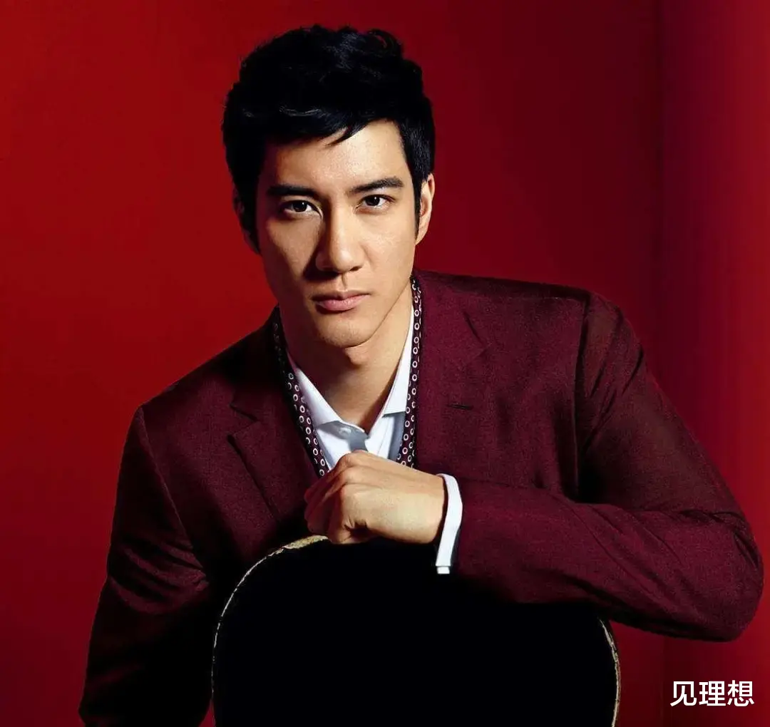 小姐姐|王力宏发文道歉退圈，李靓蕾再发文揭穿男方谎言！