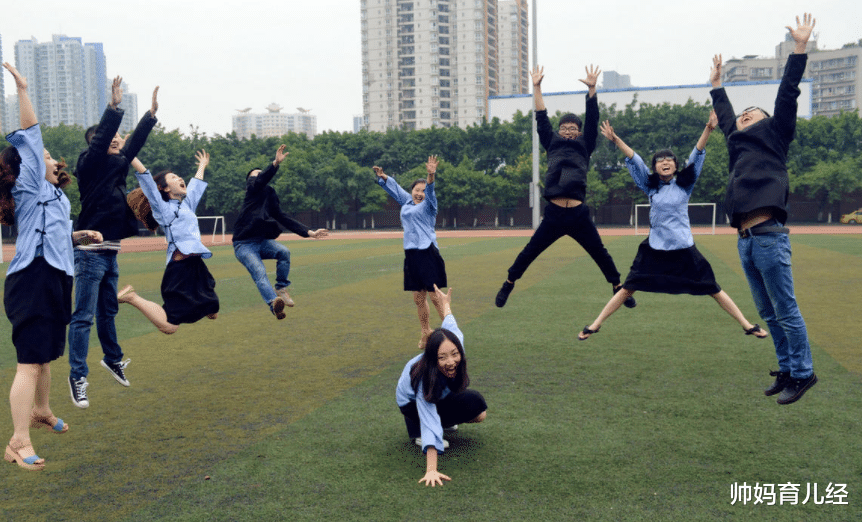 帅妈育儿经|大学生毕业后，“读研”还是“直接工作”，资深导师的话发人深省