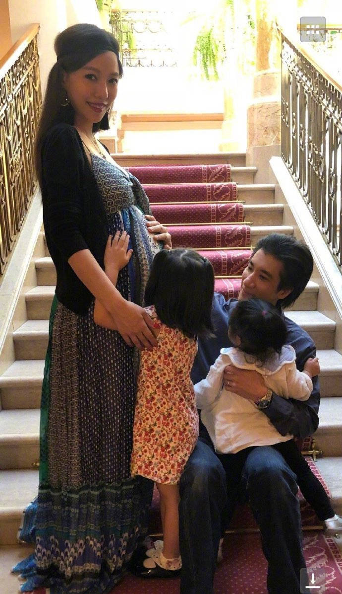 王力宏|王力宏终究被锤成了“李云迪”!