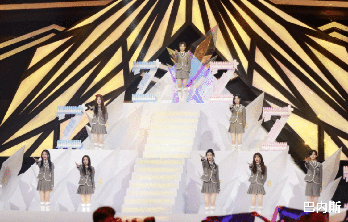 许佳琪|THE9解散对比刚出道时粉丝变化,刘雨欣赢麻了,许佳琪让人意外