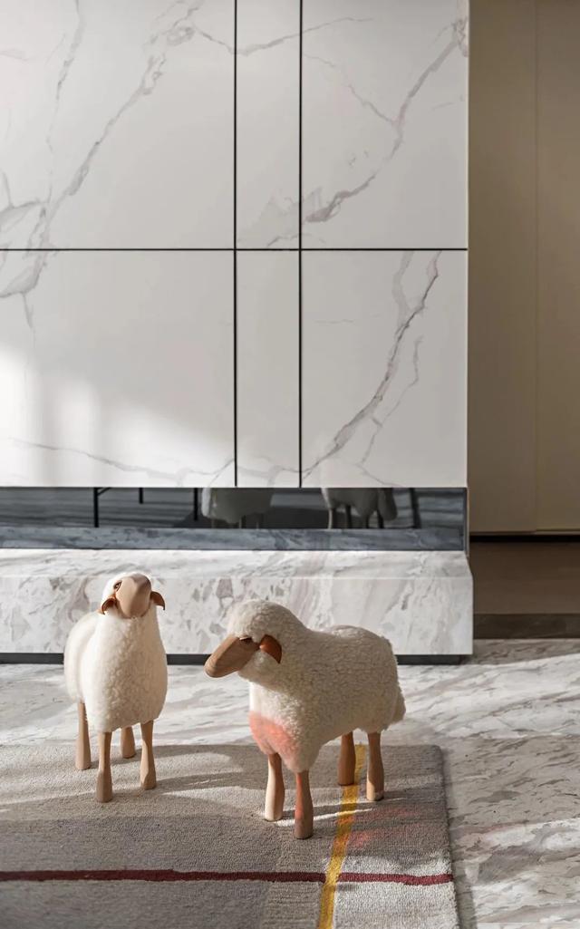 70㎡现代轻奢,时尚华丽的设计,低调温馨好高级