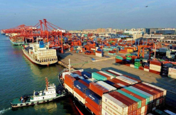 中国国籍|4类人会被取消中国籍！国家一严令不容触犯，国人双手赞成