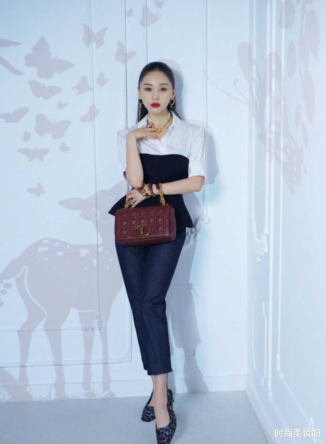 时尚美妆妞|王子文恋爱后美出新高度，白衬衫配抹胸衣超显气质，高级感挡不住