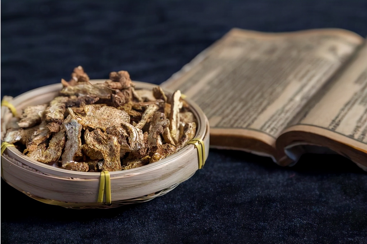 甲状腺肿瘤|健脾祛湿？送你2味药材，一个补，一个通，脾胃好，脸不油了肚子也小了