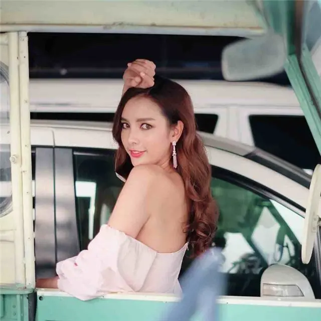 张馨予|“最美人妖”妮莎：参加选美大赛荣获冠军，富豪男友自带豪宅入赘