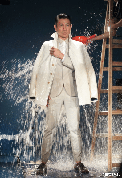 万梓良|在“天王”刘德华面前,一切顶流弱爆了