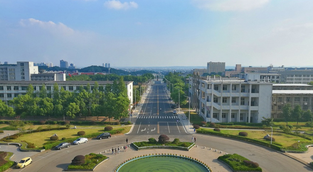 情窦初开的青春|双一流高校公布在即：3所被出示黄牌，2所称困难大，2所坐等官宣