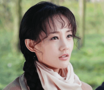 冯绍峰|她是赵丽颖的替身，趁颖宝怀孕期间狂拍15部女主，如今是当红小花